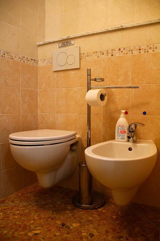 Cisanello Guesthouse ピサ エクステリア 写真