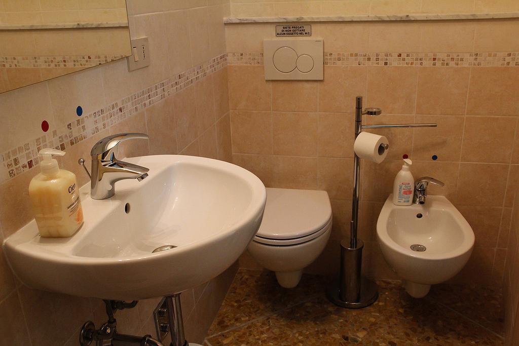 Cisanello Guesthouse ピサ エクステリア 写真