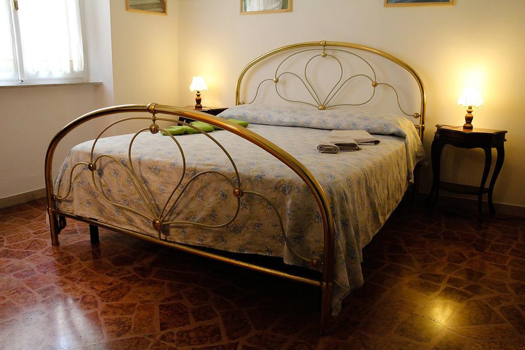 Cisanello Guesthouse ピサ エクステリア 写真