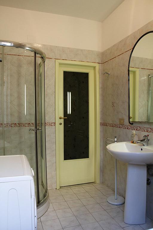 Cisanello Guesthouse ピサ エクステリア 写真